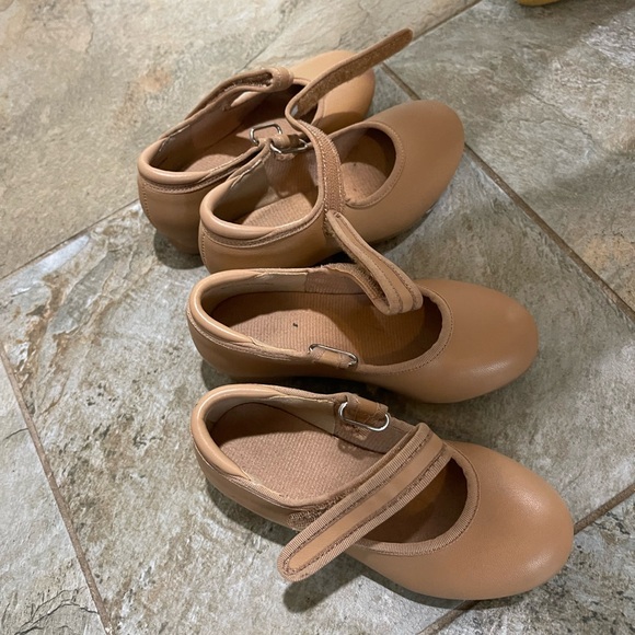 Tap shoes - Picture 2 of 2